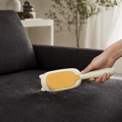 StaticSweep Self-Cleaning Fur Brush